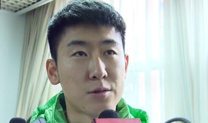 老师含紧一点h边走mp3